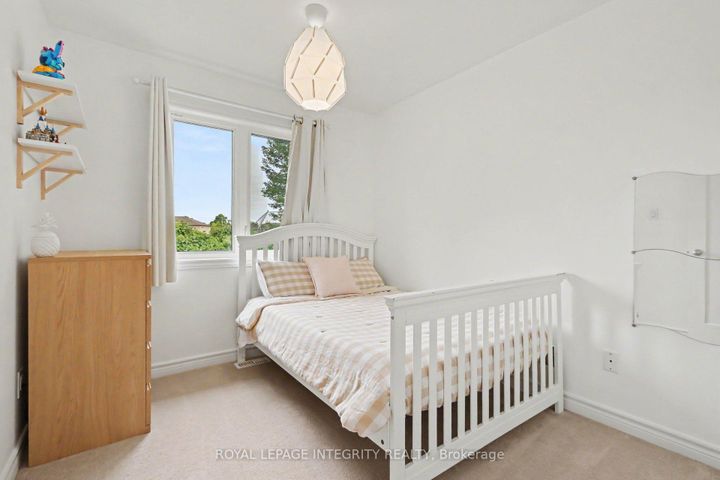 Photo 18 at 286 Fergus Crescent, Nepean (Cedargrove/Fraserdale), Ottawa