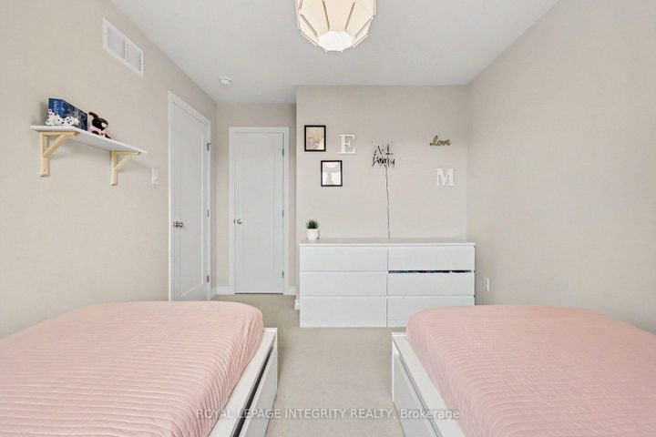 Photo 21 at 286 Fergus Crescent, Nepean (Cedargrove/Fraserdale), Ottawa