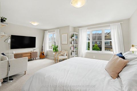 Photo 13 at 286 Fergus Crescent, Nepean (Cedargrove/Fraserdale), Ottawa