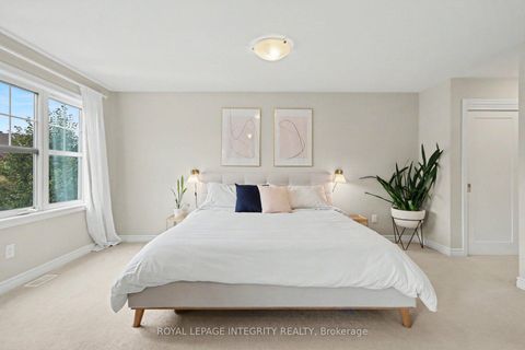 Photo 15 at 286 Fergus Crescent, Nepean (Cedargrove/Fraserdale), Ottawa