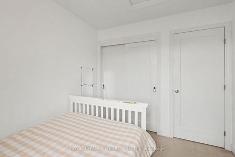 Photo 19 at 286 Fergus Crescent, Nepean (Cedargrove/Fraserdale), Ottawa