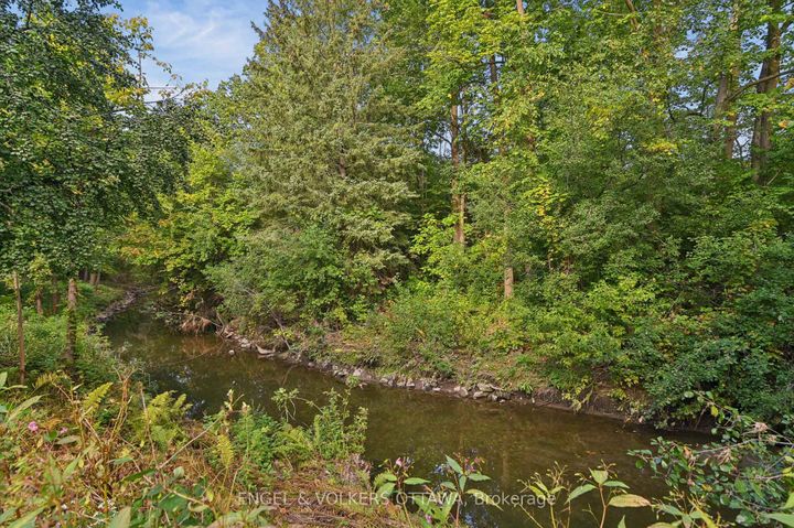 Photo 44 at 11 Creek's End Lane, Nepean (Bayshore), Ottawa