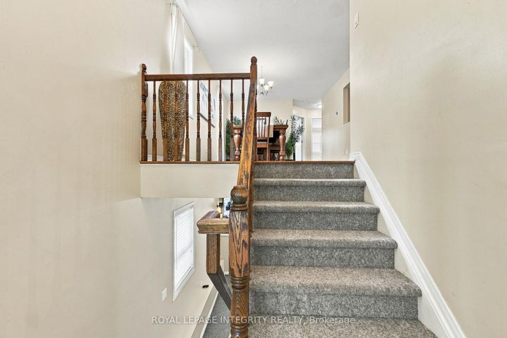 Photo 2 at 72 Calaveras Avenue, Nepean (Longfields), Ottawa