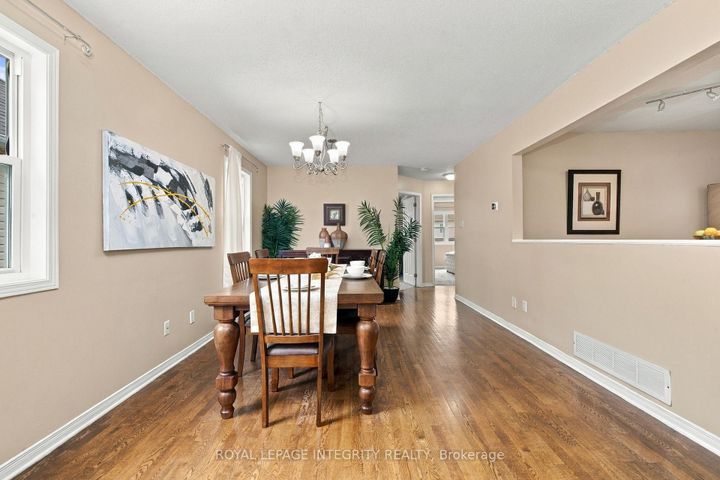 Photo 3 at 72 Calaveras Avenue, Nepean (Longfields), Ottawa