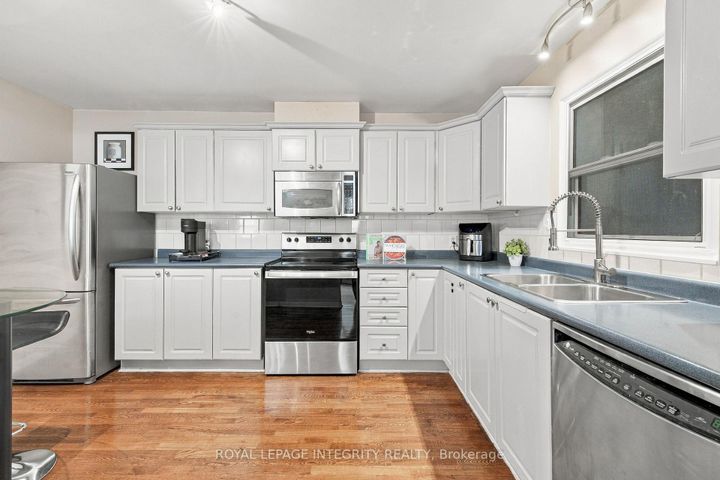 Photo 10 at 72 Calaveras Avenue, Nepean (Longfields), Ottawa