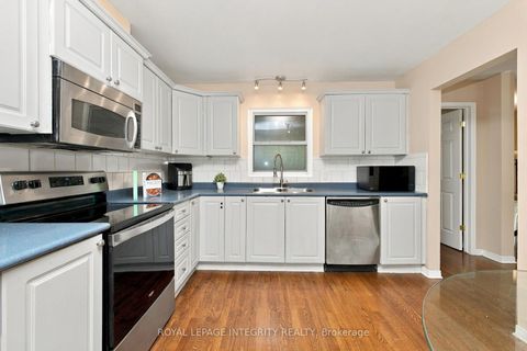 Photo 9 at 72 Calaveras Avenue, Nepean (Longfields), Ottawa