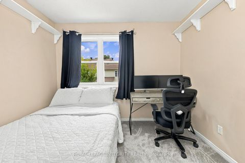 Photo 22 at 72 Calaveras Avenue, Nepean (Longfields), Ottawa
