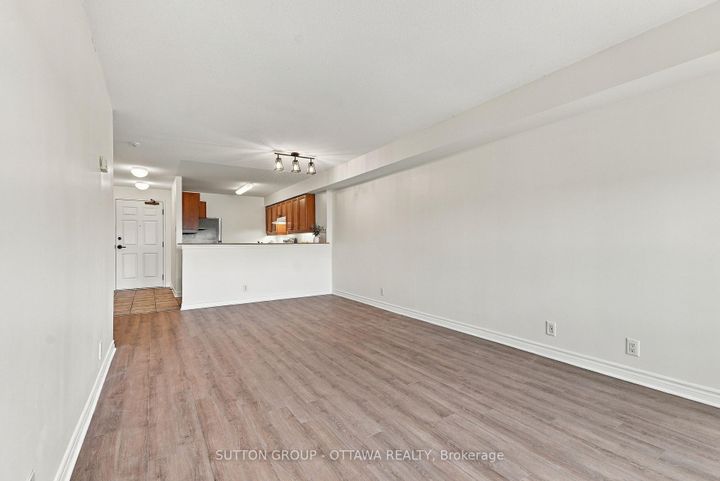 Photo 22 at 802 - 120 Grant Carman Drive, Nepean (Borden Farm/Stewart Farm/Carleton Heights/Parkwood Hills), Ottawa