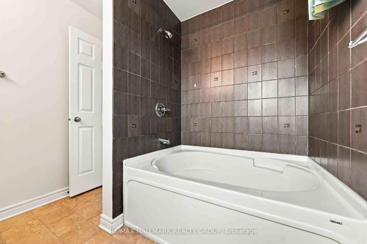 Photo 26 at 486 Paul Metivier Drive, Nepean (Strandherd), Ottawa