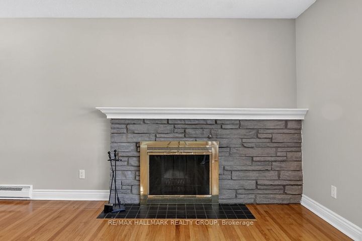 Photo 6 at 20 Cramer Drive, Nepean (Sheahan Estates/Trend Village), Ottawa