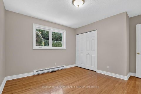 Photo 20 at 20 Cramer Drive, Nepean (Sheahan Estates/Trend Village), Ottawa