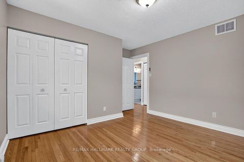 Photo 21 at 20 Cramer Drive, Nepean (Sheahan Estates/Trend Village), Ottawa