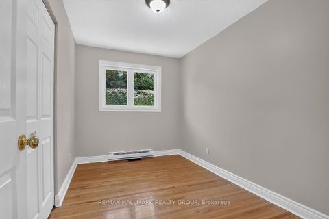 Photo 25 at 20 Cramer Drive, Nepean (Sheahan Estates/Trend Village), Ottawa
