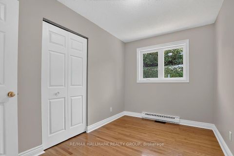 Photo 26 at 20 Cramer Drive, Nepean (Sheahan Estates/Trend Village), Ottawa