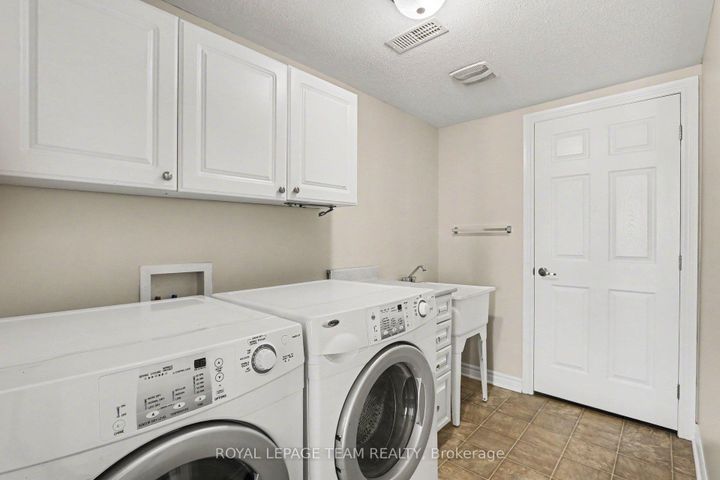 Photo 20 at 2100 Madrid Avenue, Nepean (Heritage Park), Ottawa