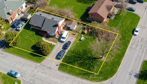 Photo 0 at 176 OAKRIDGE Boulevard, Nepean (Meadowlands/Crestview), Ottawa