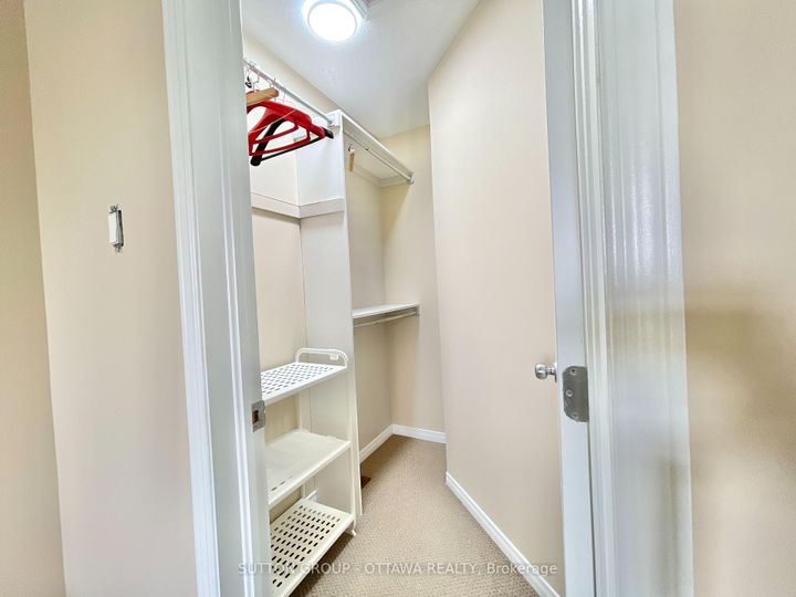 Photo 11 at 18 - 123 Corinth Private, Nepean (Merivale Industrial Park/Citiplace), Ottawa