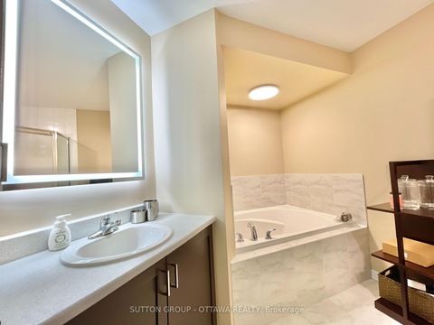 Photo 12 at 18 - 123 Corinth Private, Nepean (Merivale Industrial Park/Citiplace), Ottawa