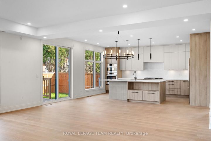 Photo 10 at 93 Lotta Avenue, Nepean (Meadowlands/St. Claire Gardens), Ottawa
