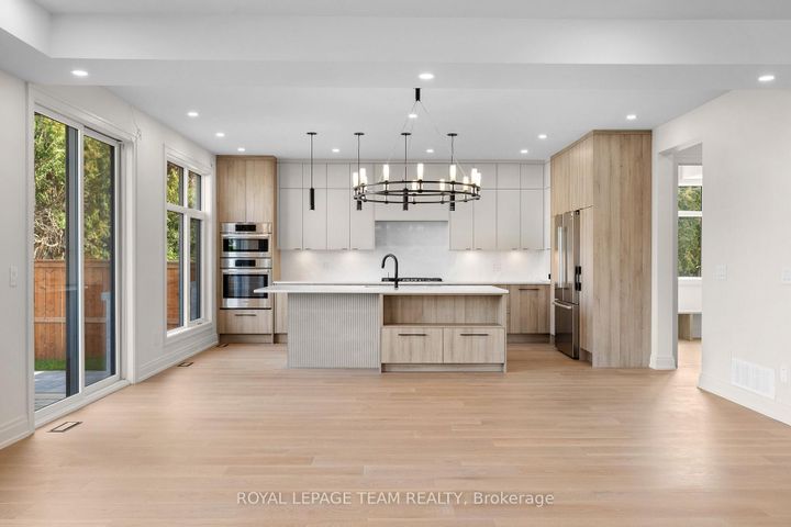Photo 11 at 93 Lotta Avenue, Nepean (Meadowlands/St. Claire Gardens), Ottawa