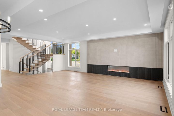Photo 16 at 93 Lotta Avenue, Nepean (Meadowlands/St. Claire Gardens), Ottawa