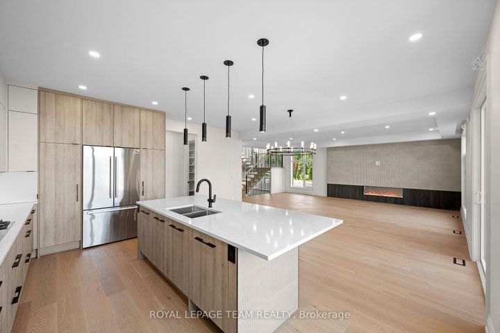 Photo 20 at 93 Lotta Avenue, Nepean (Meadowlands/St. Claire Gardens), Ottawa