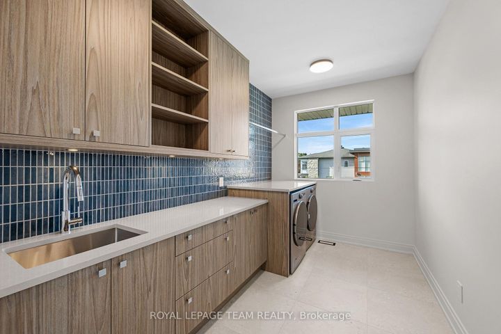 Photo 33 at 93 Lotta Avenue, Nepean (Meadowlands/St. Claire Gardens), Ottawa