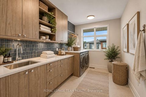 Photo 34 at 93 Lotta Avenue, Nepean (Meadowlands/St. Claire Gardens), Ottawa