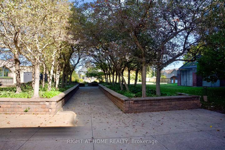 Photo 3 at 205 - 35 Holland Avenue, Ottawa West, Ottawa