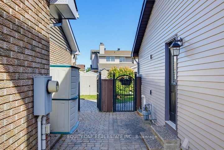 Photo 42 at 35 Ivylea Street, Nepean (Craig Henry/Woodvale), Ottawa