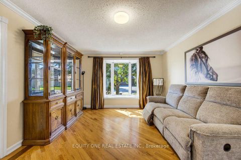 Photo 6 at 35 Ivylea Street, Nepean (Craig Henry/Woodvale), Ottawa