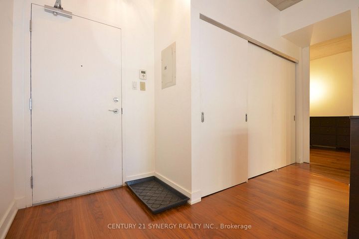 Photo 3 at 213 - 354 Gladstone Avenue, Ottawa Centre, Ottawa