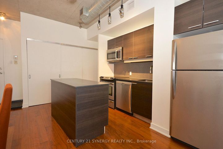 Photo 7 at 213 - 354 Gladstone Avenue, Ottawa Centre, Ottawa