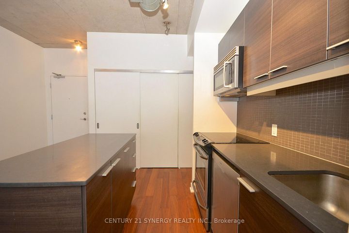Photo 8 at 213 - 354 Gladstone Avenue, Ottawa Centre, Ottawa