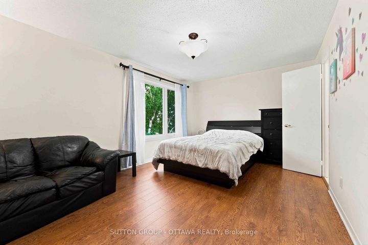 Photo 27 at 66 FIELDGATE Drive, Nepean (Knollsbrook), Ottawa