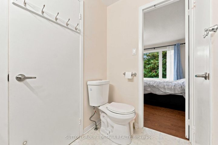 Photo 34 at 66 FIELDGATE Drive, Nepean (Knollsbrook), Ottawa