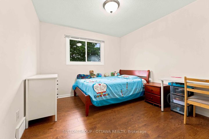 Photo 37 at 66 FIELDGATE Drive, Nepean (Knollsbrook), Ottawa