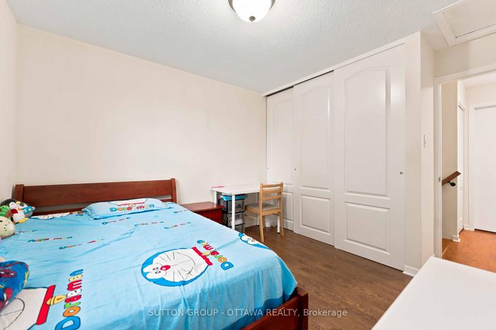 Photo 38 at 66 FIELDGATE Drive, Nepean (Knollsbrook), Ottawa