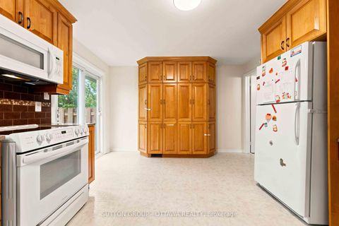Photo 16 at 66 FIELDGATE Drive, Nepean (Knollsbrook), Ottawa