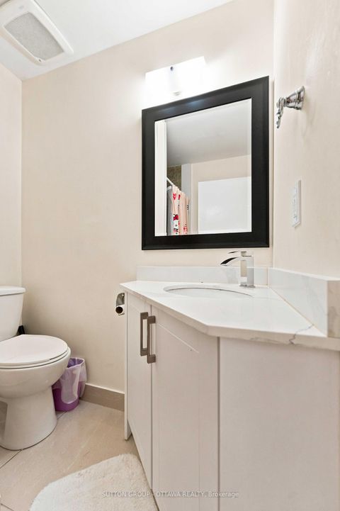 Photo 22 at 66 FIELDGATE Drive, Nepean (Knollsbrook), Ottawa