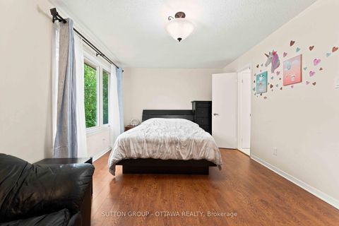 Photo 28 at 66 FIELDGATE Drive, Nepean (Knollsbrook), Ottawa