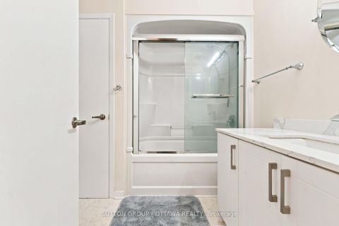 Photo 33 at 66 FIELDGATE Drive, Nepean (Knollsbrook), Ottawa