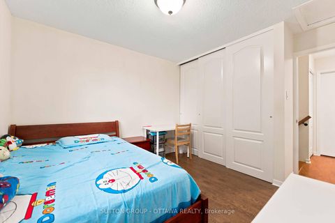 Photo 38 at 66 FIELDGATE Drive, Nepean (Knollsbrook), Ottawa