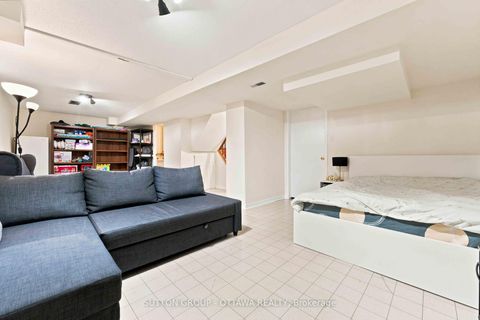 Photo 39 at 66 FIELDGATE Drive, Nepean (Knollsbrook), Ottawa