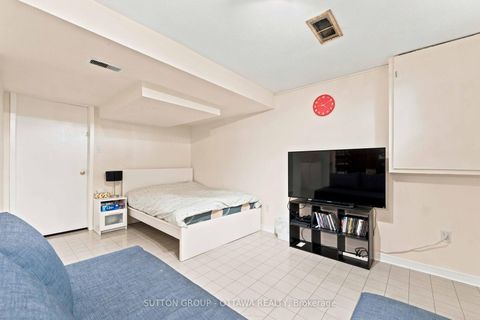 Photo 42 at 66 FIELDGATE Drive, Nepean (Knollsbrook), Ottawa
