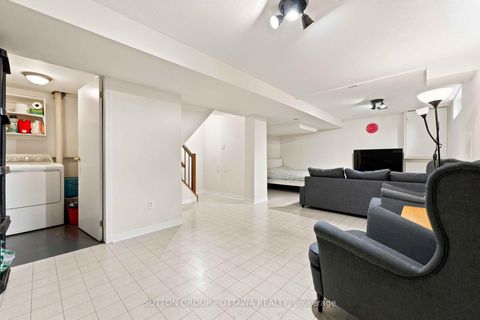 Photo 44 at 66 FIELDGATE Drive, Nepean (Knollsbrook), Ottawa