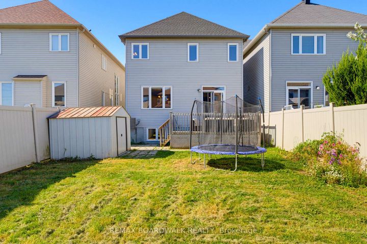 Photo 40 at 210 Broxburn Crescent, Nepean (Heritage Park), Ottawa