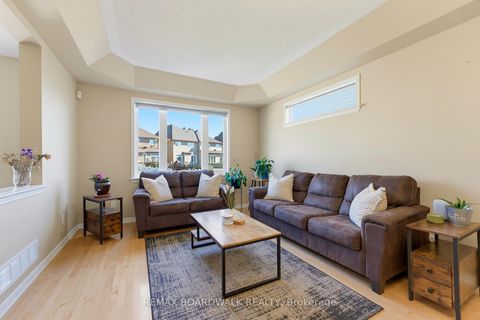 Photo 9 at 210 Broxburn Crescent, Nepean (Heritage Park), Ottawa