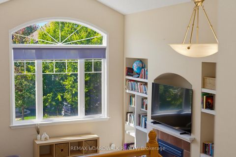 Photo 26 at 210 Broxburn Crescent, Nepean (Heritage Park), Ottawa