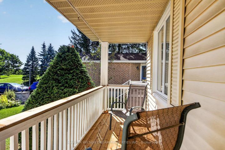 Photo 4 at 85 Houlahan Street, Nepean (Heritage Park), Ottawa